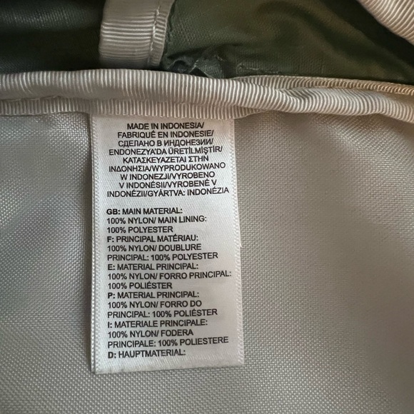 The North Face Women’s Borealis Commuter Laptop Backpack - Picture 6 of 7